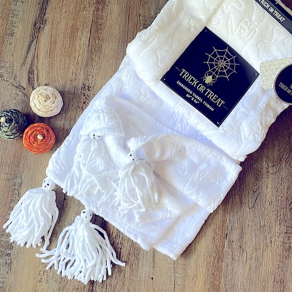 Other - Ghost Throw With GHOST TASSELS 👻